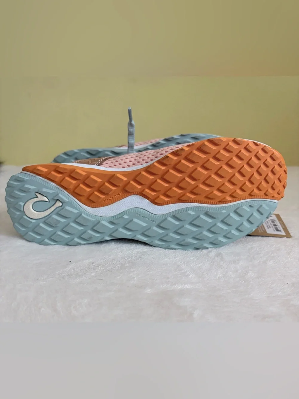 OluKai Kids Mesh Sneakers in Peach, Mint & Tan with Orange Accents Sz 6